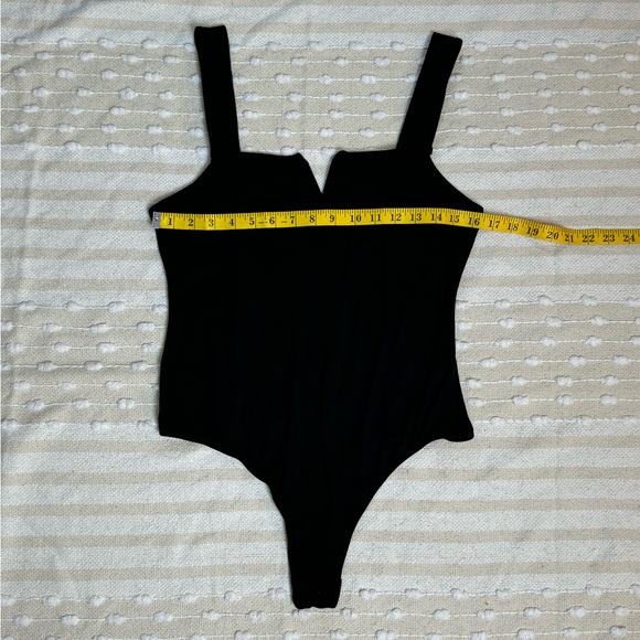 Saints and Hearts black v square neck tank bodysuit size large - Picture 10 of 12